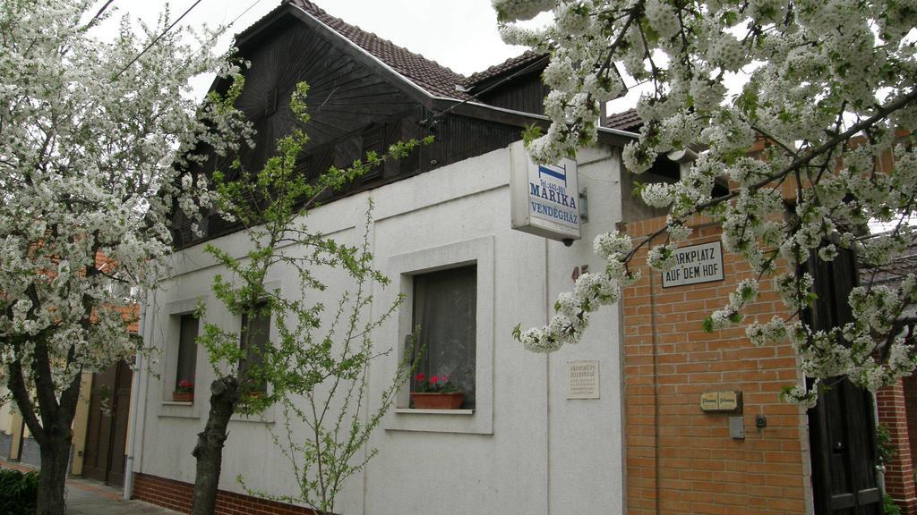 Marika Vendeghaz Hotel Szeged Exterior photo